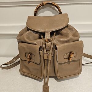 GUCCI 🔥🔥HOST PICK🔥🔥Vintage Bamboo Handle Drawstring Leather  Backpack